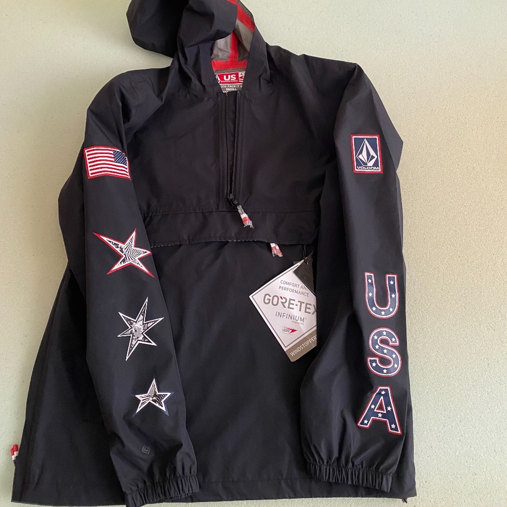 Small Volcom US Olympics Snowboarding Windbreaker